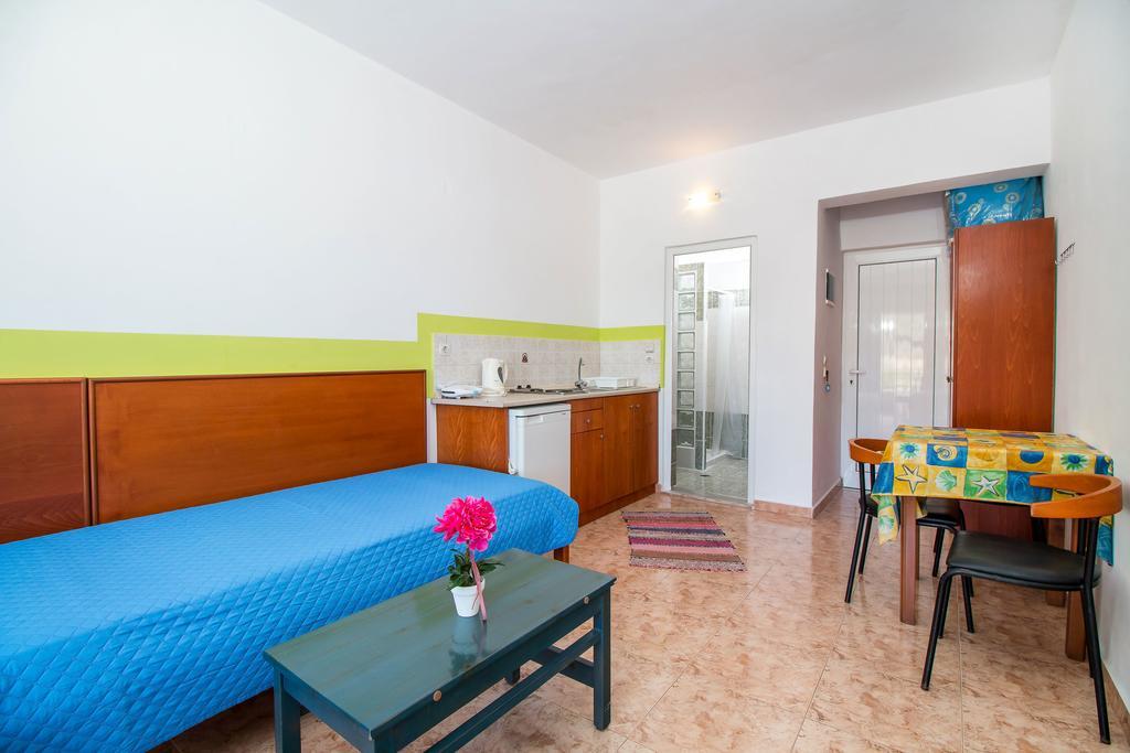 Mosaic Gardens Apartment Faliraki Exterior foto